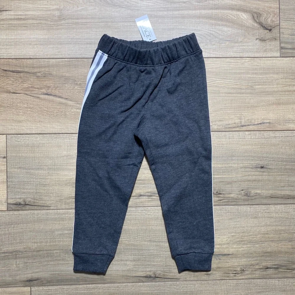 The Childrens Place Boys Sweatpants With White Trim On Legs Size 3T Gray